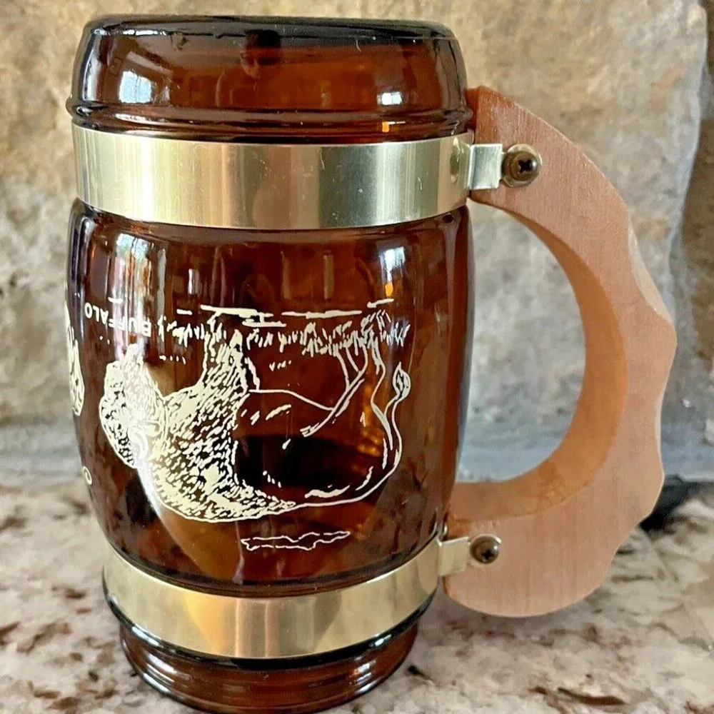 South Dakota Siesta Ware Mount Rushmore Buffalo Brown Glass Mug Wood Handle Vtg